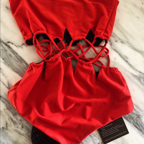 Acacia Mundaka One Piece Neon Lava P - Picture 3 of 5